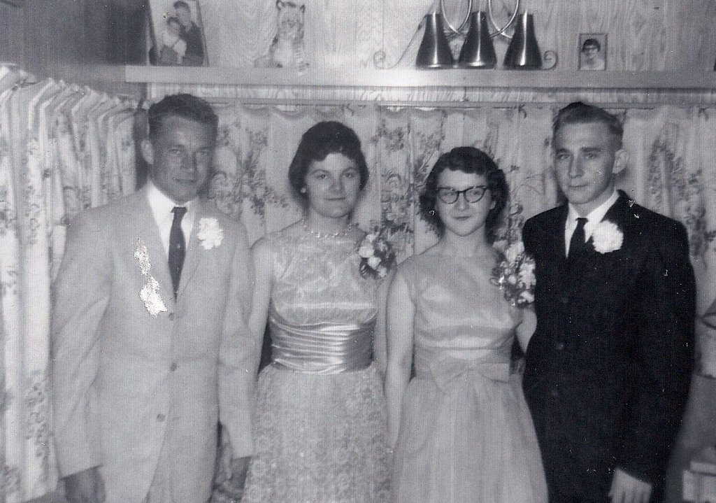 JOHNNY AND ANGELA ROSS, CAROL AND VERN IMHOFF